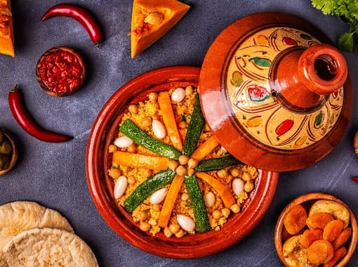 Tajine je tradičním marockým pokrmem.