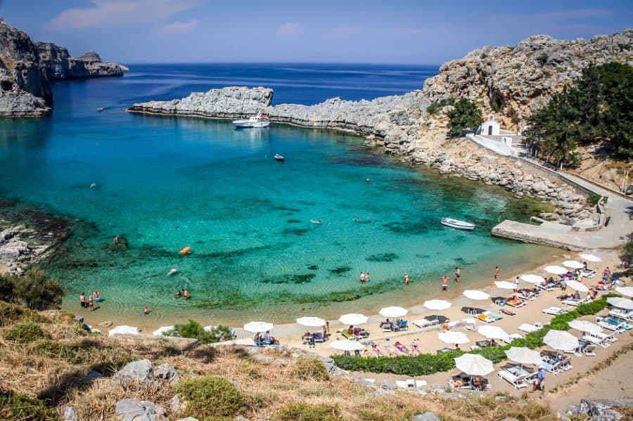 AXA-slunecny-rhodos