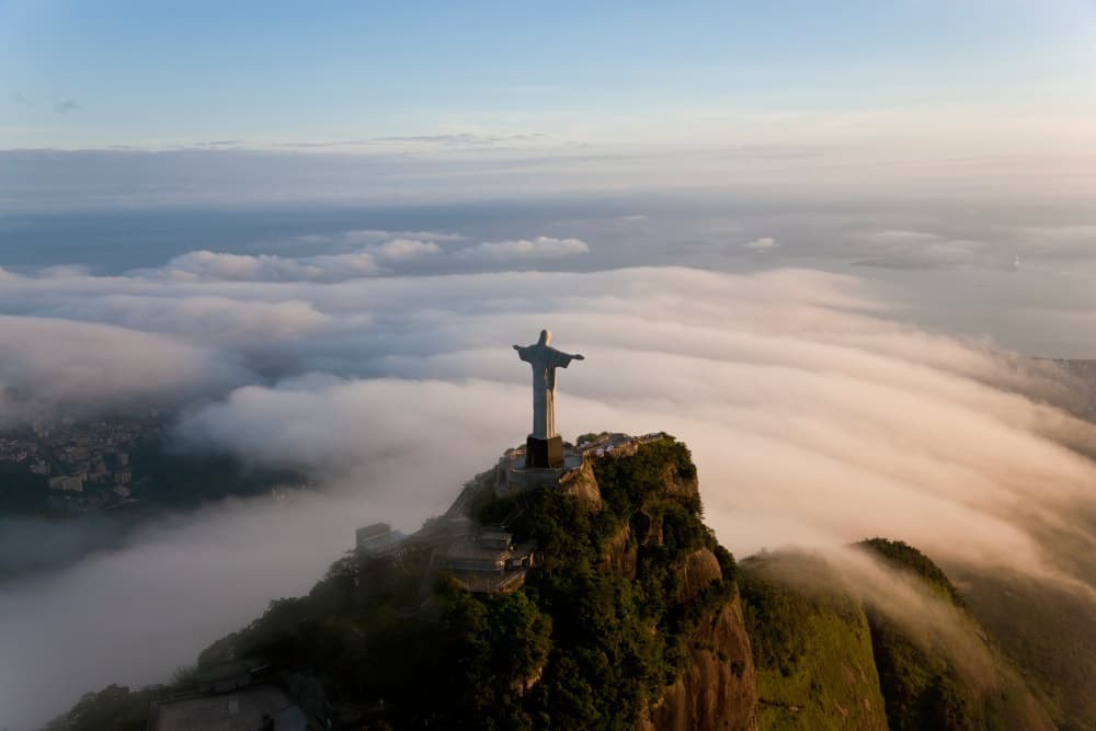 AXA-hlavni-mesto-brazilie