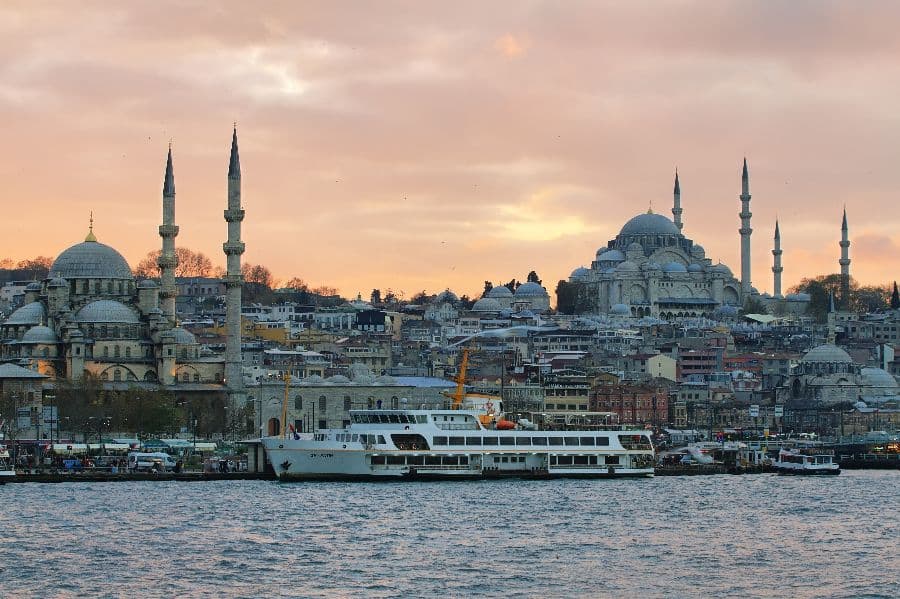 AXA-Turisticka-etiketa-v-Istanbulu