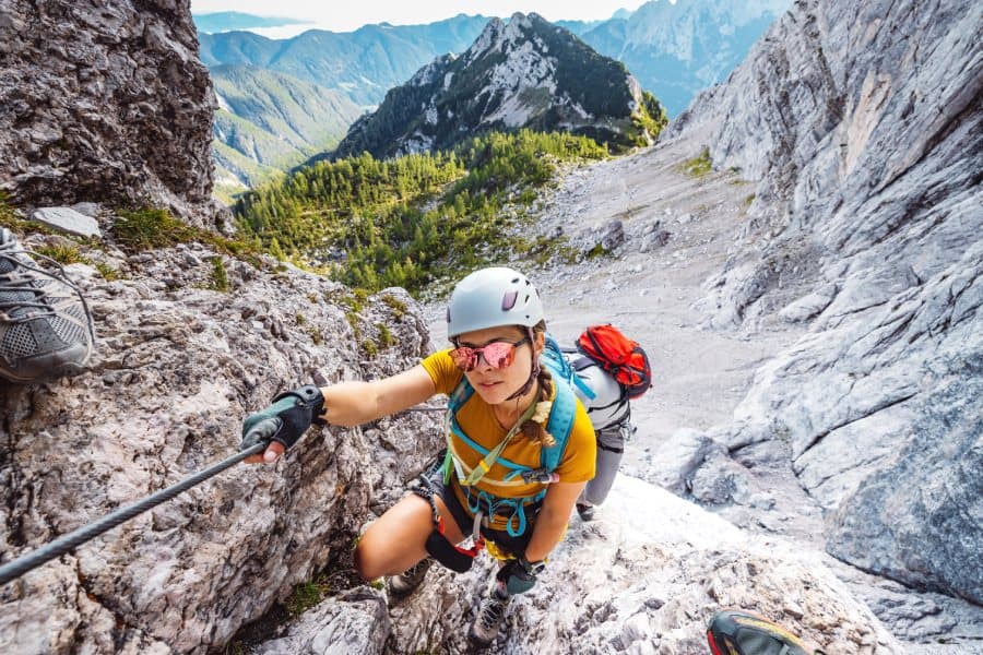 AXA-prvotridni-pesi-tura-via-ferrata