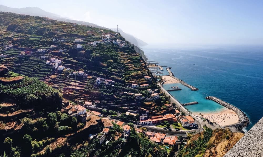 AXA-portugalske-soustrovi