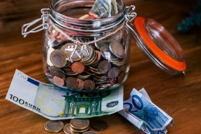 AXA-rucime-za-odpovednost-az-25-mil-kc