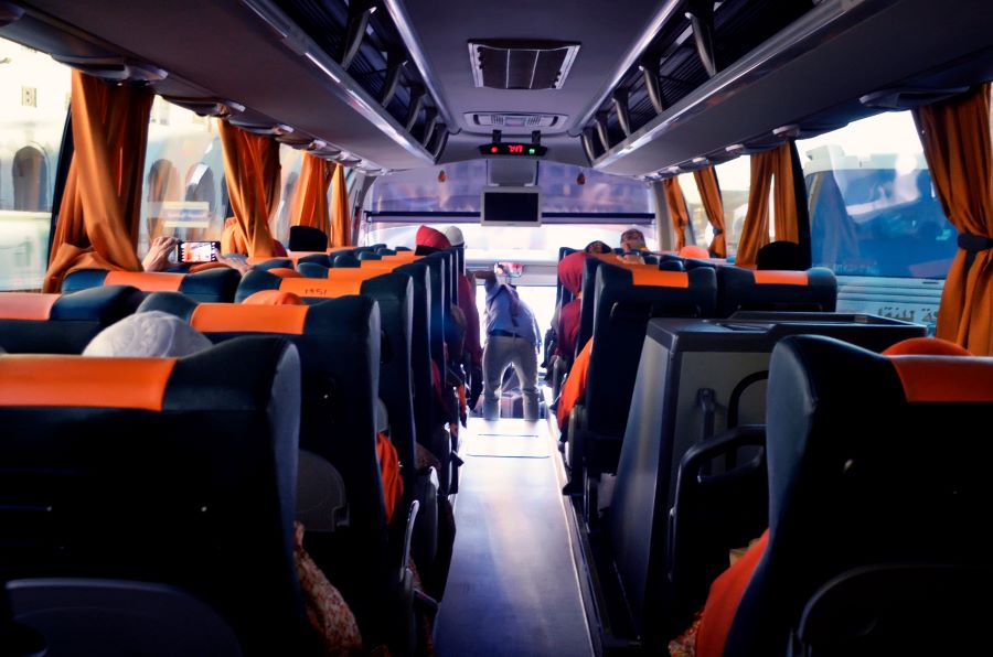 Nejdelší cesta autobusem na světě - AXA