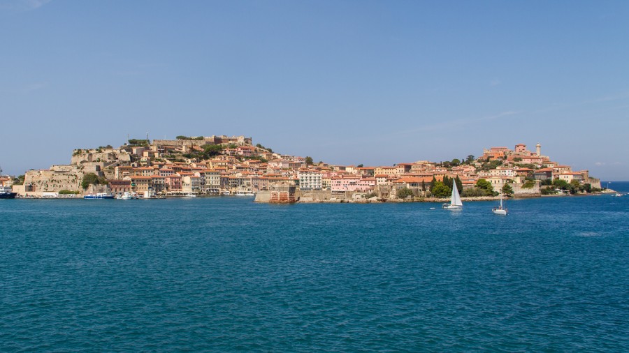 Perla-v-italskem-mori_-ostrov-Elba-(1).jpg