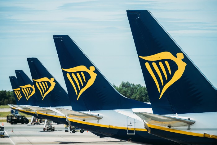 Flotila irské nízkonákladové letecké společnosti RyanAir.